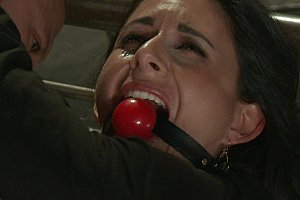熟睡侵犯无码视频 Porn