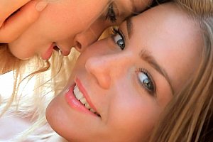 黄色玫瑰的黄色片播放看看 Porn